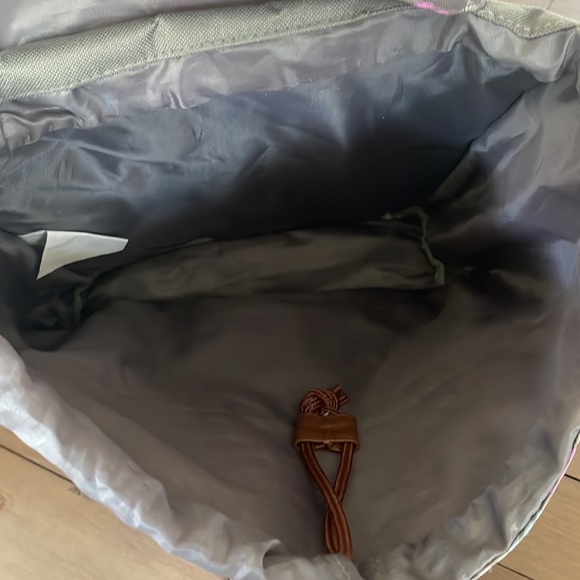 Girl’s Trailmaker Backpack - Picture 8 of 8